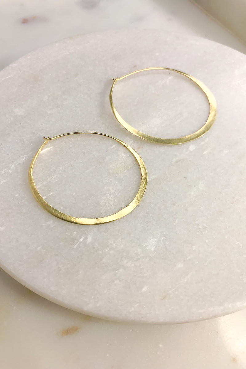 Lila Hoop Earring